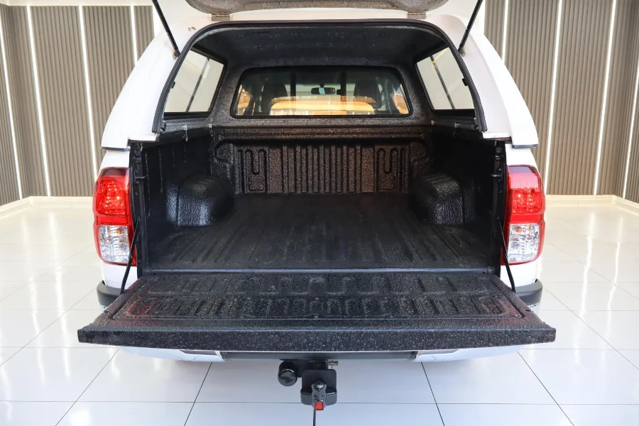 Used 2023 Toyota Hilux 2.4GD-6 Xtra cab Raider auto - Golden Era Motors Used 2023 Toyota Hilux 2.4GD-6 Xtra cab Raider auto - Golden Era Motors