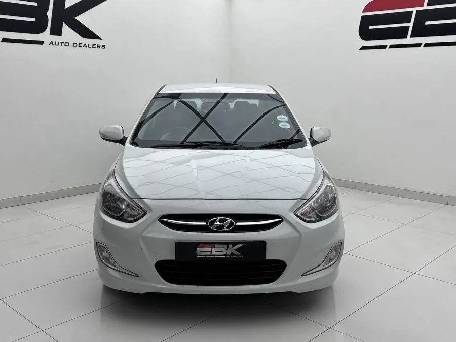 Used 2017 Hyundai Accent sedan 1.6 Fluid auto - EBK Auto Used 2017 Hyundai Accent sedan 1.6 Fluid auto - EBK Auto