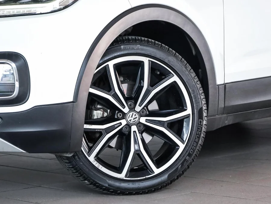 Used 2020 Volkswagen T-Cross 1.0TSI 85kW Highline - VW Bryanston Pre-Owned Used 2020 Volkswagen T-Cross 1.0TSI 85kW Highline - VW Bryanston Pre-Owned