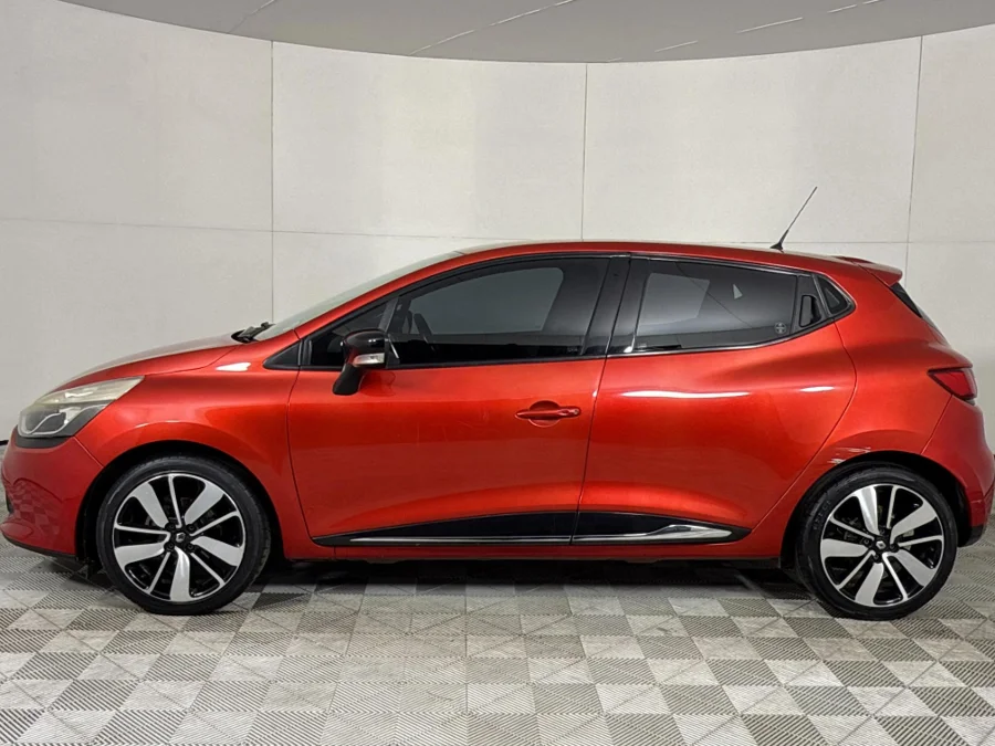 Used 2016 Renault Clio 66kW turbo Dynamique - WeBuyCars Polokwane Used 2016 Renault Clio 66kW turbo Dynamique - WeBuyCars Polokwane