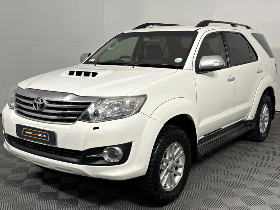 Used 2015 Toyota Fortuner 3.0D-4D 4x4 Limited auto - WeBuyCars Lansdowne Used 2015 Toyota Fortuner 3.0D-4D 4x4 Limited auto - WeBuyCars Lansdowne