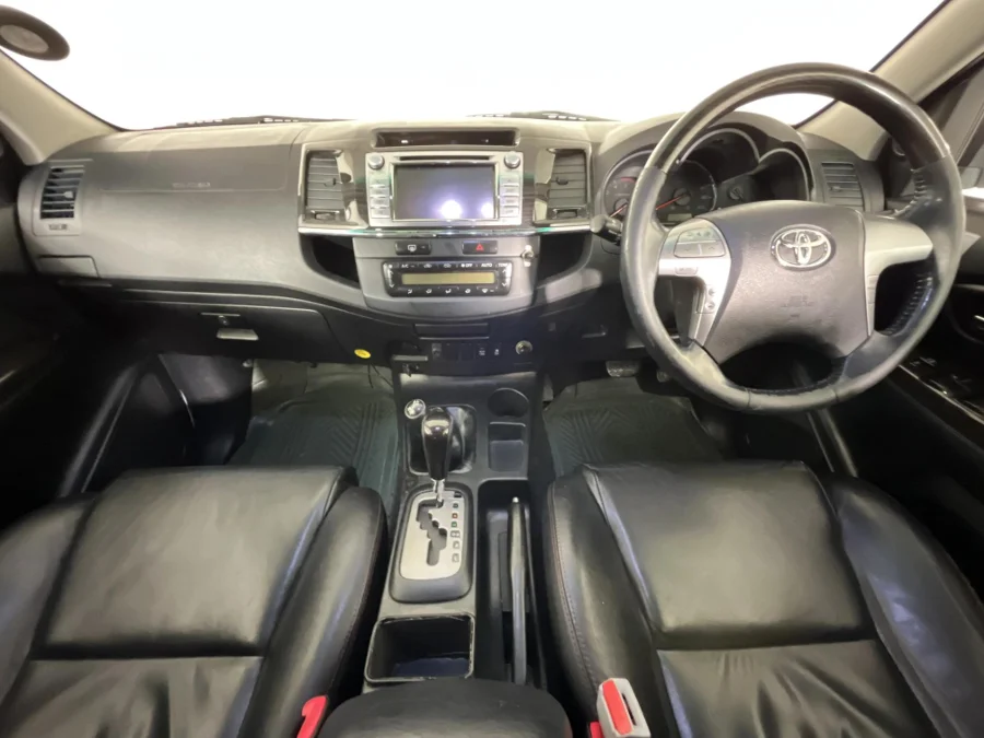 Used 2015 Toyota Fortuner 3.0D-4D 4x4 Limited auto - WeBuyCars The Dome