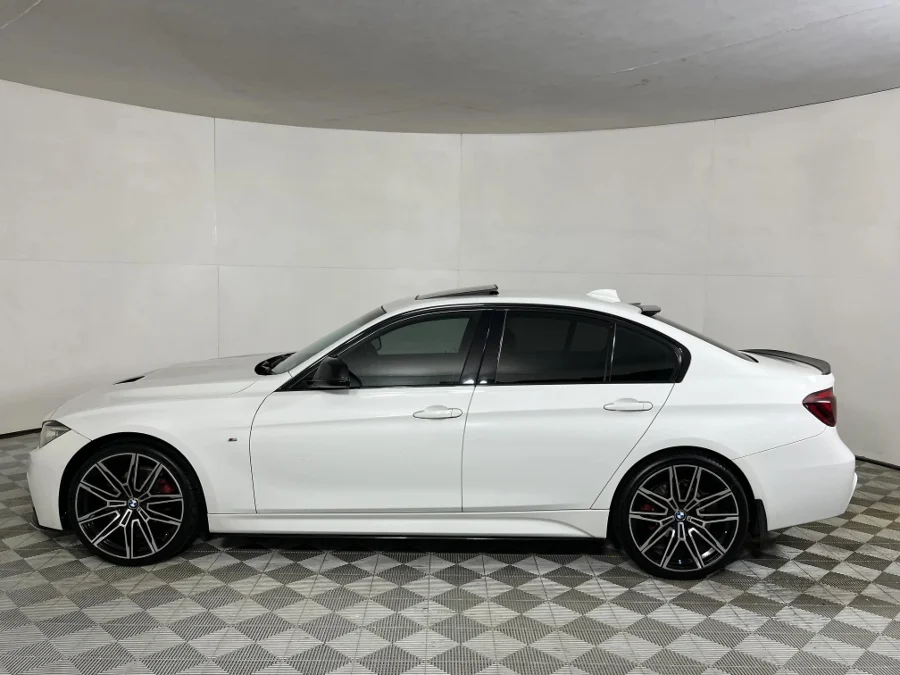 Used 2015 BMW 3 Series 320i M Sport sports-auto - WeBuyCars JHB South Used 2015 BMW 3 Series 320i M Sport sports-auto - WeBuyCars JHB South