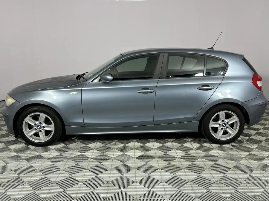 Used 2004 BMW 1 Series 120i 5-door - WeBuyCars Lansdowne Used 2004 BMW 1 Series 120i 5-door - WeBuyCars Lansdowne