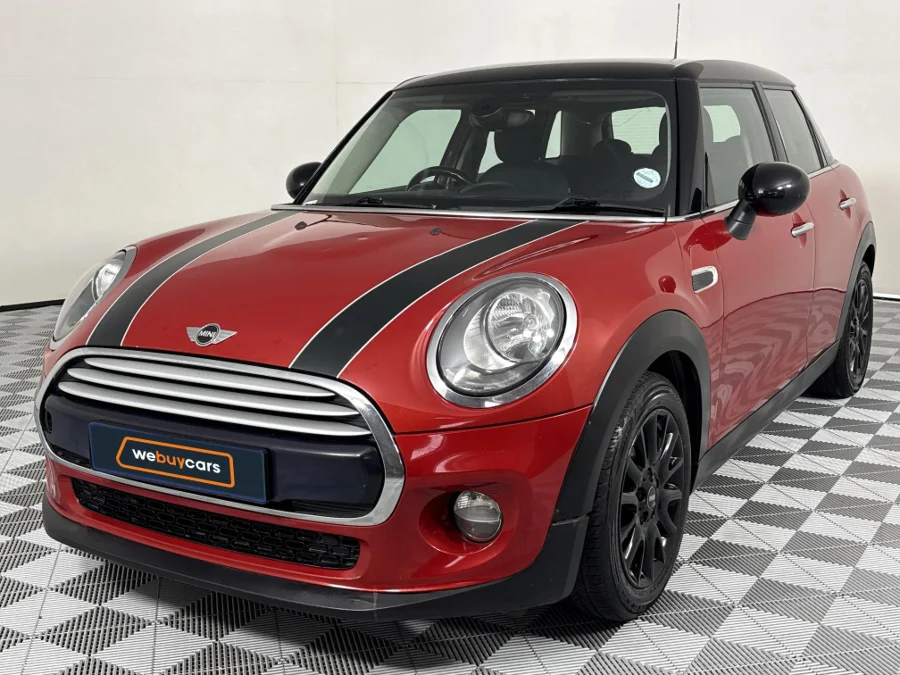 Used 2015 MINI Hatch Cooper Hatch 5-door Seven 7 - WeBuyCars Vereeniging Used 2015 MINI Hatch Cooper Hatch 5-door Seven 7 - WeBuyCars Vereeniging