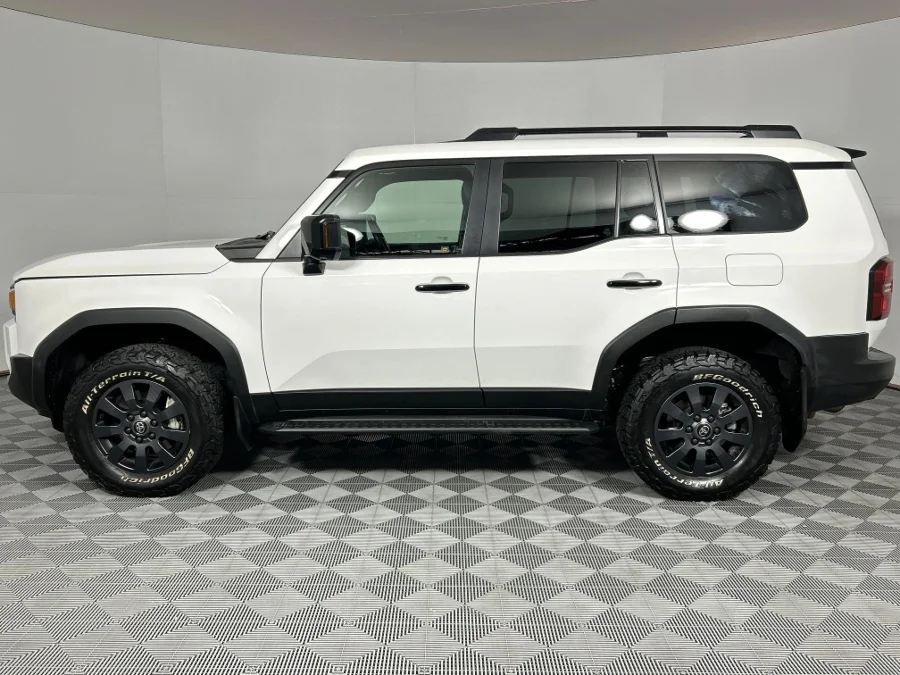 Used 2024 Toyota Land Cruiser Prado 2.8GD VX-R - WeBuyCars Lansdowne