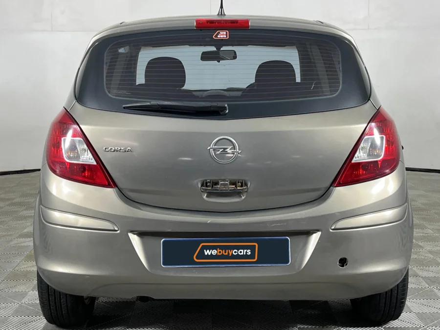 Preloaded Image 18