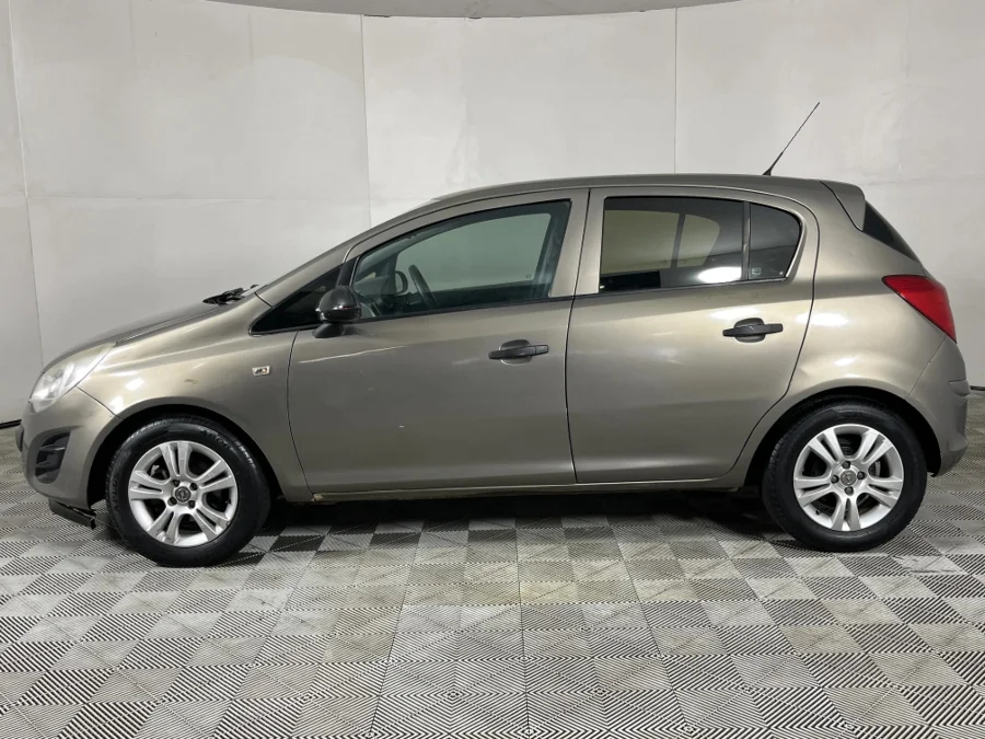 Used 2013 Opel Corsa 1.4 Essentia - WeBuyCars The Dome Used 2013 Opel Corsa 1.4 Essentia - WeBuyCars The Dome