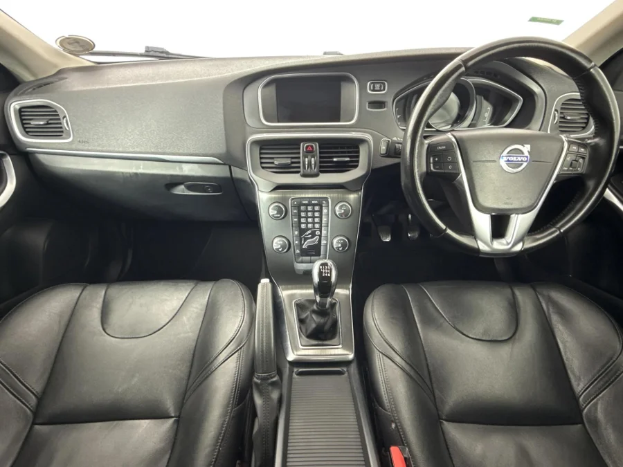Used 2016 Volvo V40 T4 Excel - WeBuyCars Montana Used 2016 Volvo V40 T4 Excel - WeBuyCars Montana