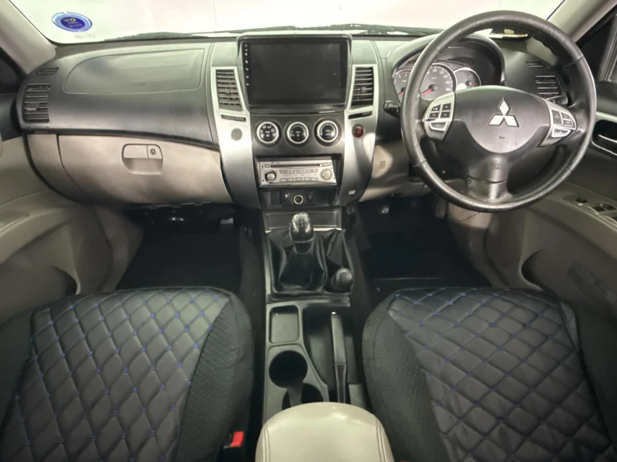 Used 2013 Mitsubishi Pajero Sport 2.5DI-D 4x4 Shogun auto - WeBuyCars Silverlakes Used 2013 Mitsubishi Pajero Sport 2.5DI-D 4x4 Shogun auto - WeBuyCars Silverlakes