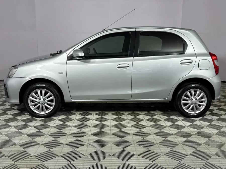 Used 2020 Toyota Etios hatch 1.5 Sprint - WeBuyCars Durban Used 2020 Toyota Etios hatch 1.5 Sprint - WeBuyCars Durban