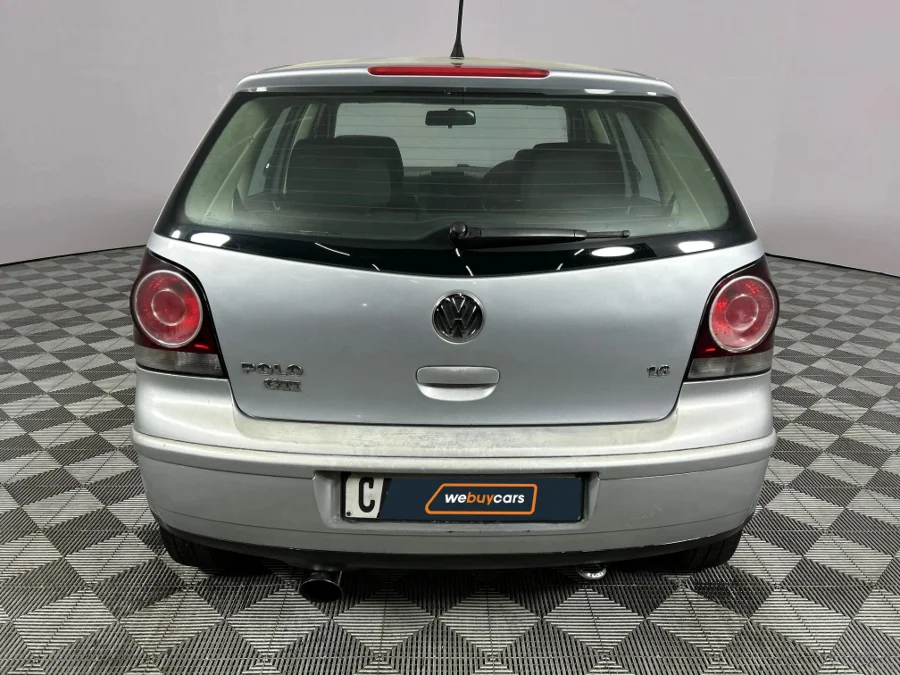 Preloaded Image 17
