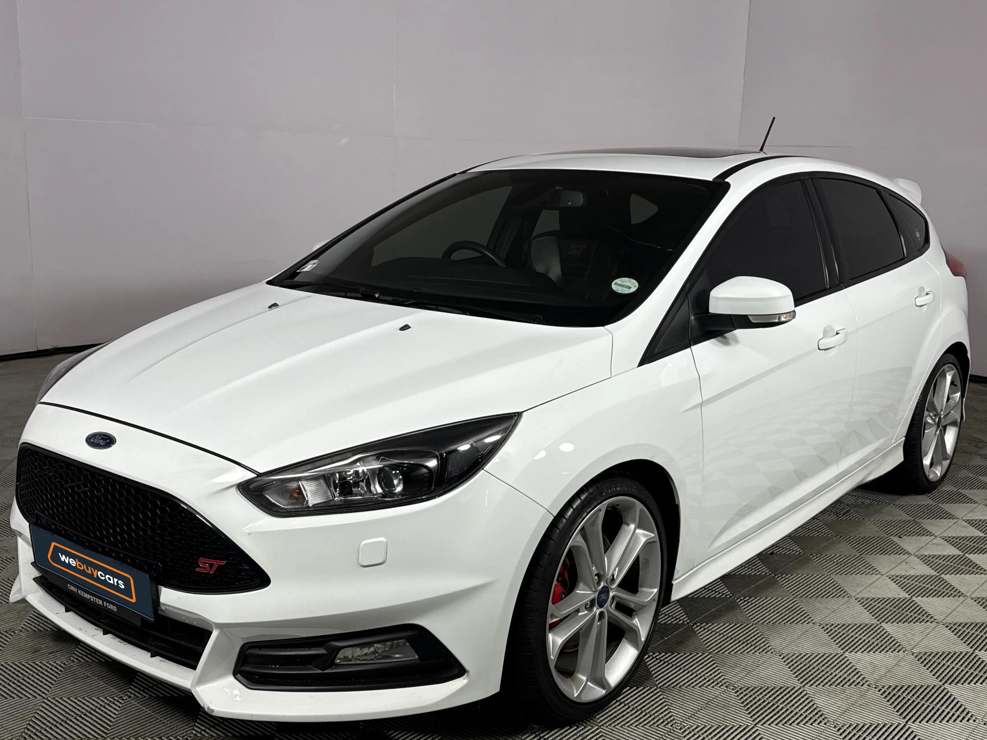 Used 2017 Ford Focus ST 3