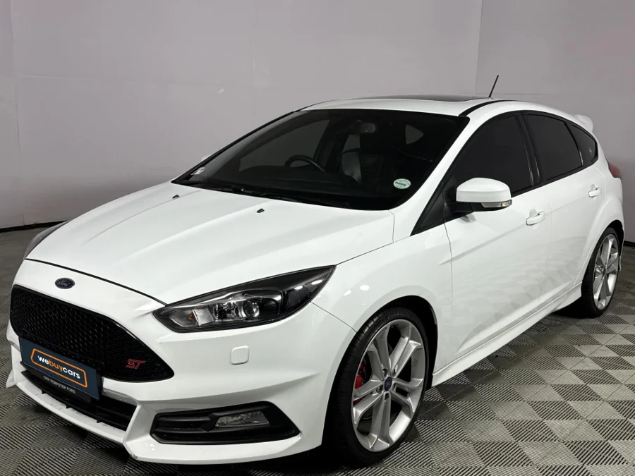 Used 2017 Ford Focus ST 3 - WeBuyCars Durban Used 2017 Ford Focus ST 3 - WeBuyCars Durban