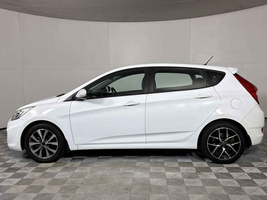 Used 2017 Hyundai Accent hatch 1.6 Fluid - WeBuyCars Riverhorse Used 2017 Hyundai Accent hatch 1.6 Fluid - WeBuyCars Riverhorse