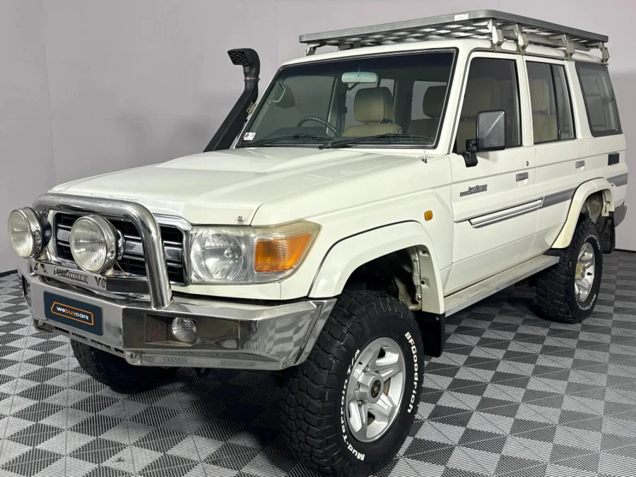 Used 2008 Toyota Land Cruiser 76 Land Cruiser 70 4.2D station wagon LX - WeBuyCars Lansdowne Used 2008 Toyota Land Cruiser 76 Land Cruiser 70 4.2D station wagon LX - WeBuyCars Lansdowne