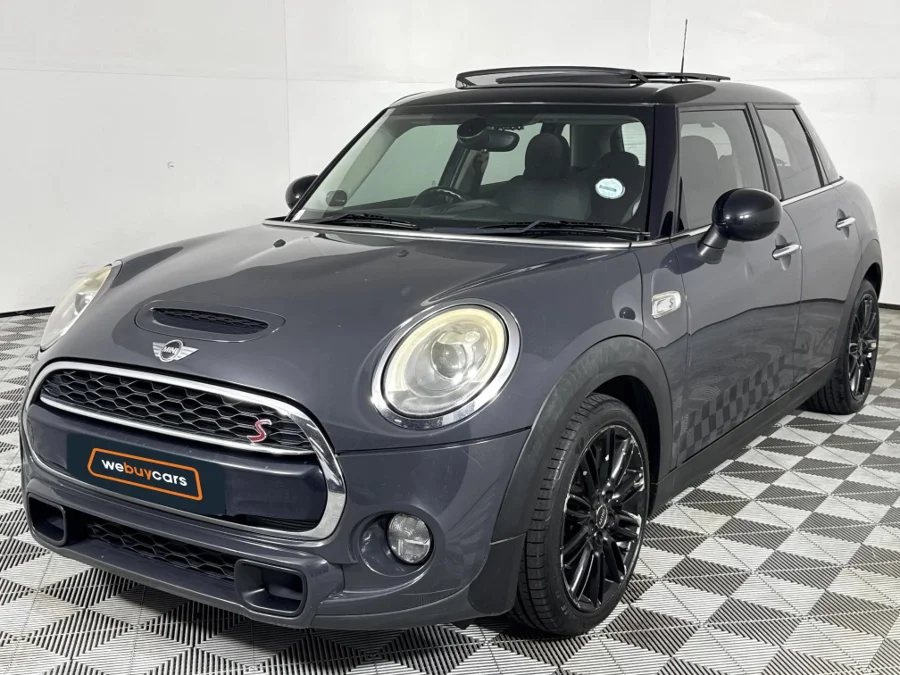 Used 2017 MINI Hatch Cooper S Hatch 5-door Seven 7 - WeBuyCars Montana Used 2017 MINI Hatch Cooper S Hatch 5-door Seven 7 - WeBuyCars Montana