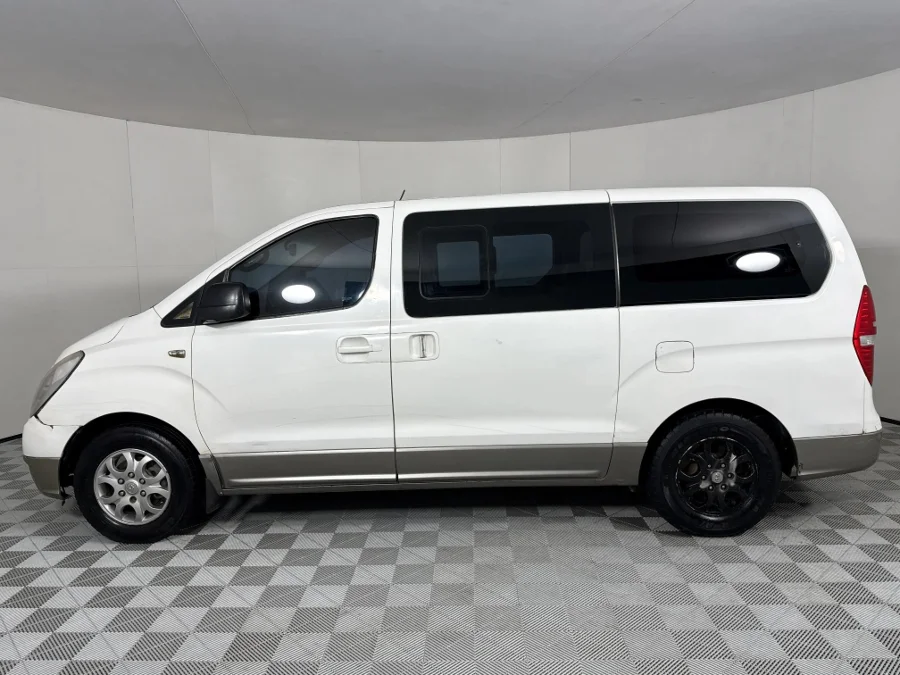 Used 2012 Hyundai H-1 2.4 bus Executive - WeBuyCars Gqeberha Used 2012 Hyundai H-1 2.4 bus Executive - WeBuyCars Gqeberha