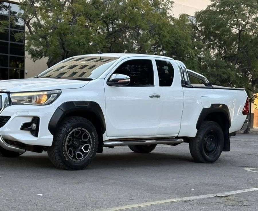 Used 2017 Toyota Hilux 2.4GD-6 Xtra cab SRX - Private Seller Used 2017 Toyota Hilux 2.4GD-6 Xtra cab SRX - Private Seller