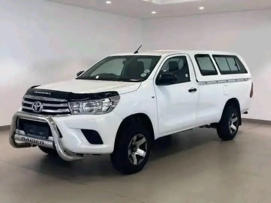 Used 2016 Toyota Hilux 2.8GD-6 4x4 Raider - Private Seller Used 2016 Toyota Hilux 2.8GD-6 4x4 Raider - Private Seller