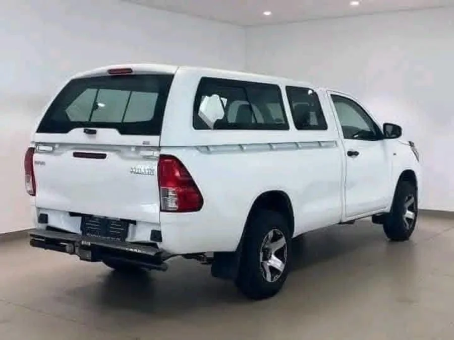 Used 2016 Toyota Hilux 2.8GD-6 4x4 Raider - Private Seller Used 2016 Toyota Hilux 2.8GD-6 4x4 Raider - Private Seller