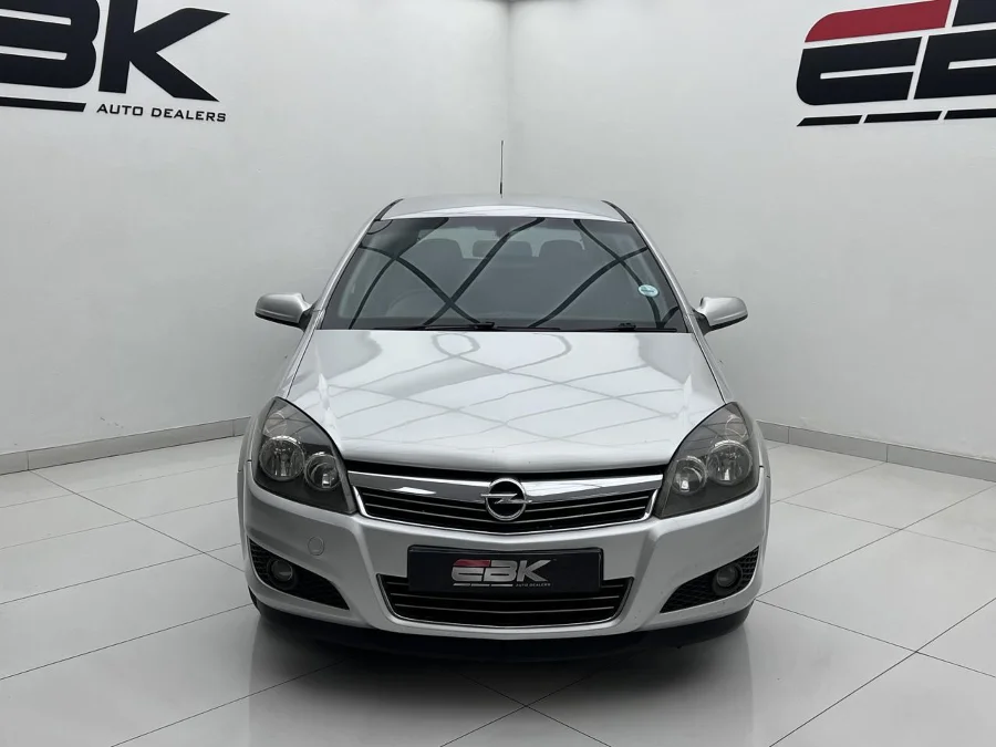 Used 2010 Opel Astra hatch 1.6 Essentia - EBK Auto Used 2010 Opel Astra hatch 1.6 Essentia - EBK Auto