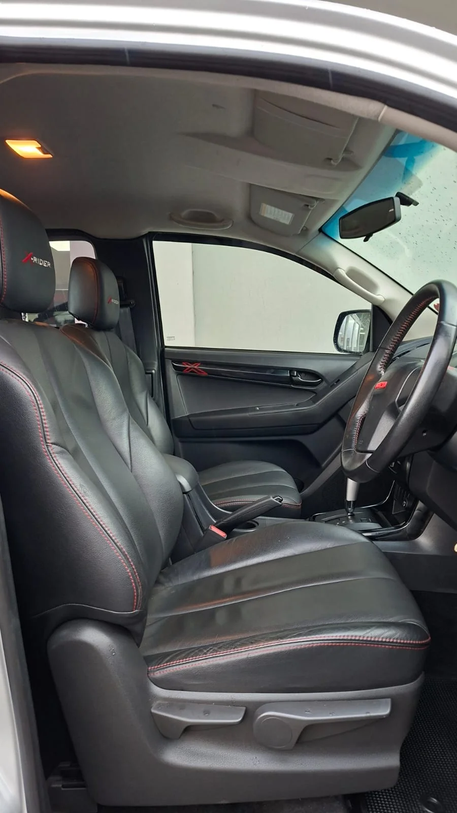 Used 2022 Isuzu D-Max 250 Extended cab X-Rider auto - Isuzu Richards Bay Used 2022 Isuzu D-Max 250 Extended cab X-Rider auto - Isuzu Richards Bay