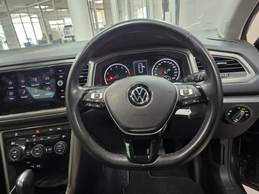 Used 2021 Volkswagen T-Roc 2.0TSI 4Motion Design - VW Northcliff Pre-owned Used 2021 Volkswagen T-Roc 2.0TSI 4Motion Design - VW Northcliff Pre-owned