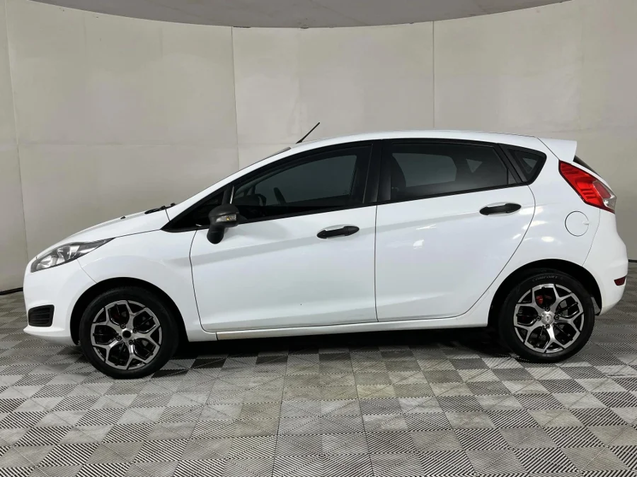 Used 2013 Ford Fiesta 5-door 1.4 Ambiente - WeBuyCars The Dome Used 2013 Ford Fiesta 5-door 1.4 Ambiente - WeBuyCars The Dome