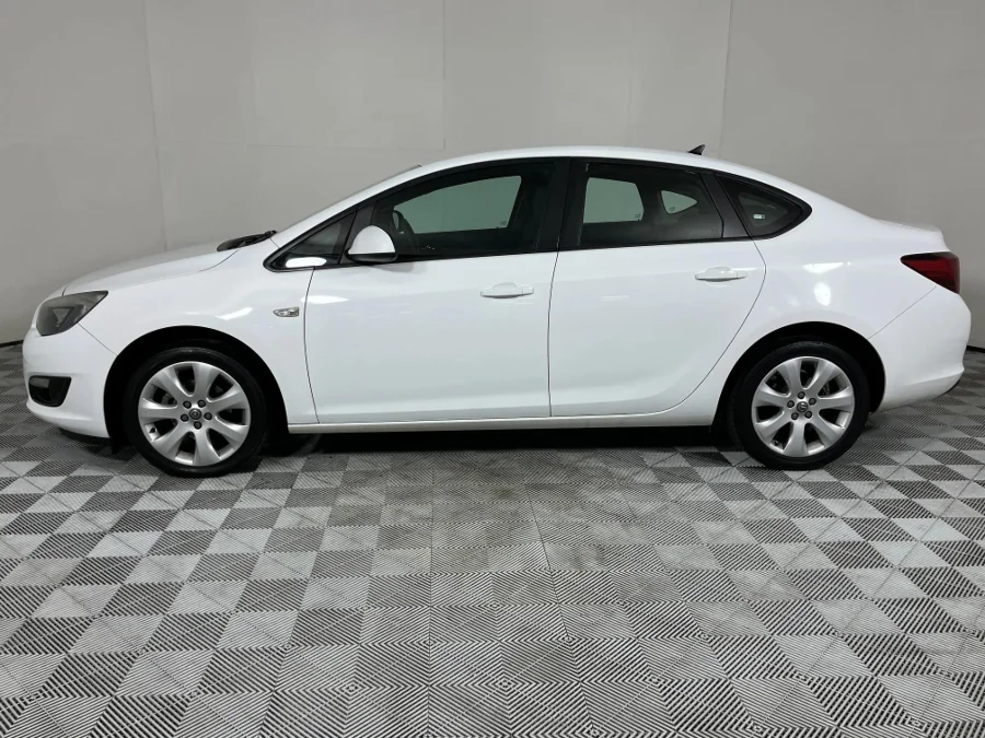 Used 2016 Opel Astra sedan 1.6 Essentia - WeBuyCars The Dome Used 2016 Opel Astra sedan 1.6 Essentia - WeBuyCars The Dome