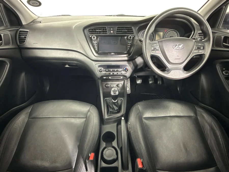 Used 2017 Hyundai i20 1.4 Fluid - WeBuyCars The Dome Used 2017 Hyundai i20 1.4 Fluid - WeBuyCars The Dome