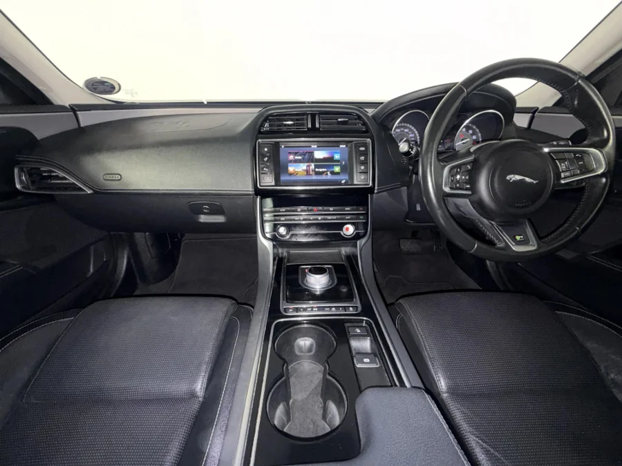 Used 2016 Jaguar XE 25t Prestige - WeBuyCars Durban Used 2016 Jaguar XE 25t Prestige - WeBuyCars Durban
