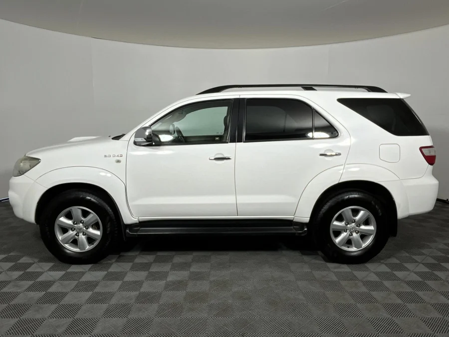 Used 2010 Toyota Fortuner 3.0D-4D auto - WeBuyCars Witbank Used 2010 Toyota Fortuner 3.0D-4D auto - WeBuyCars Witbank