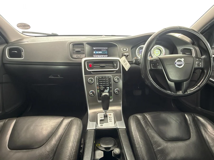 Used 2011 Volvo S60 T6 AWD R-Design - WeBuyCars Lansdowne Used 2011 Volvo S60 T6 AWD R-Design - WeBuyCars Lansdowne