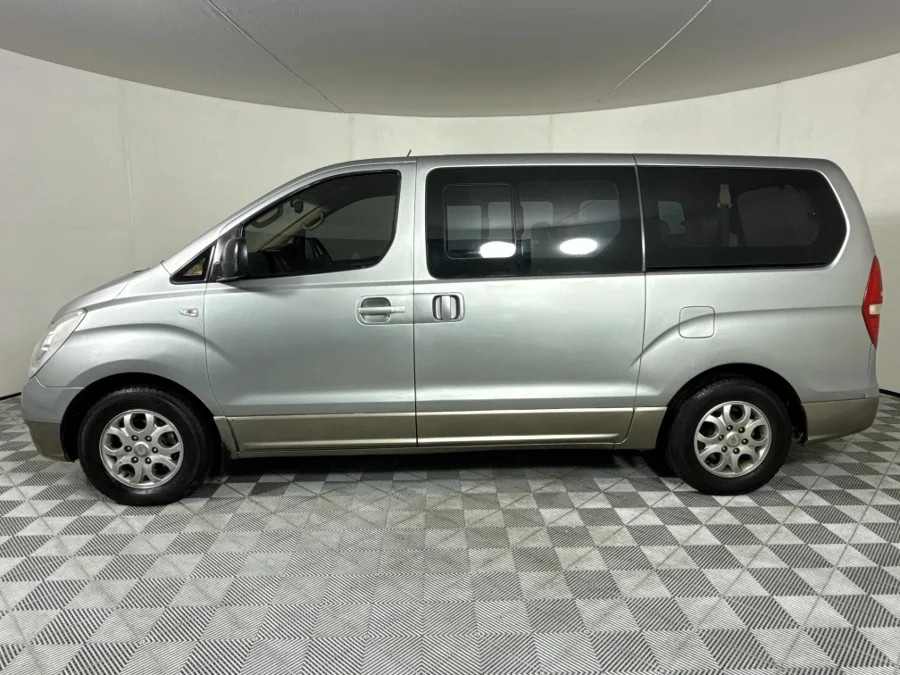 Used 2011 Hyundai H-1 2.4 bus Executive - WeBuyCars The Dome Used 2011 Hyundai H-1 2.4 bus Executive - WeBuyCars The Dome