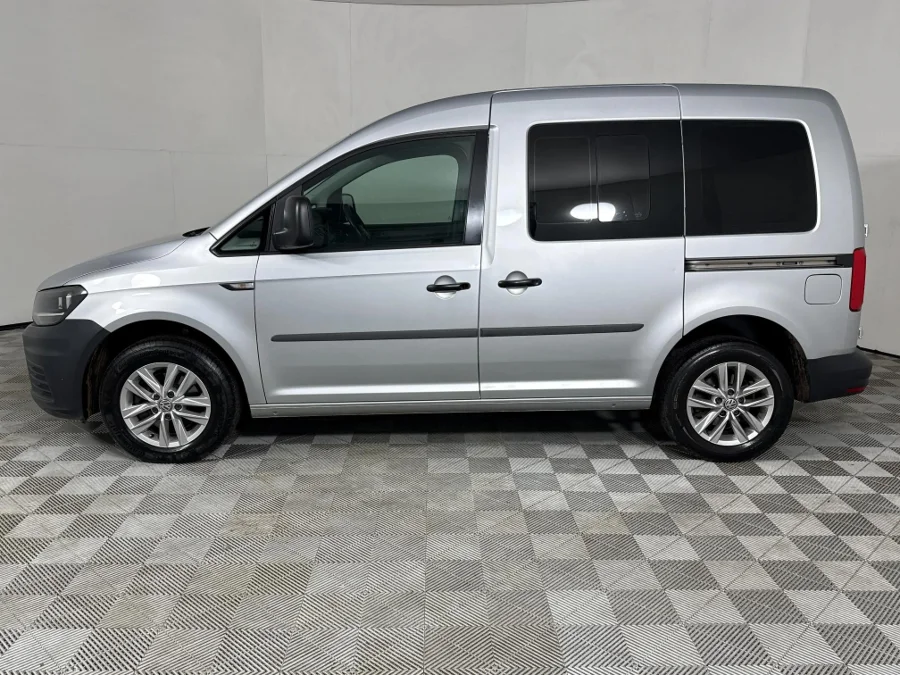 Used 2016 Volkswagen Caddy 2.0TDI crew bus - WeBuyCars George Used 2016 Volkswagen Caddy 2.0TDI crew bus - WeBuyCars George