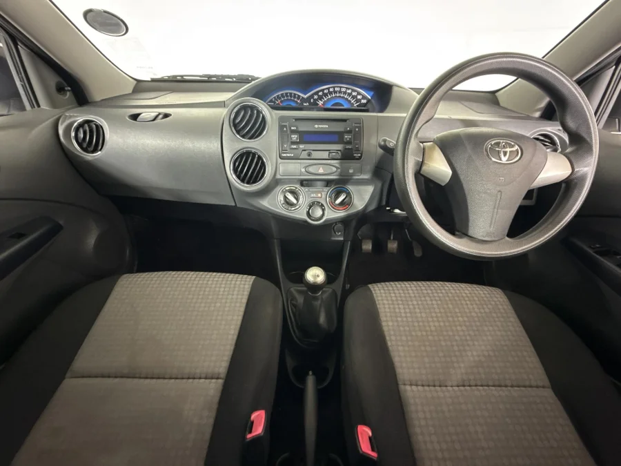 Used 2014 Toyota Etios hatch 1.5 Sprint - WeBuyCars Riverhorse Used 2014 Toyota Etios hatch 1.5 Sprint - WeBuyCars Riverhorse