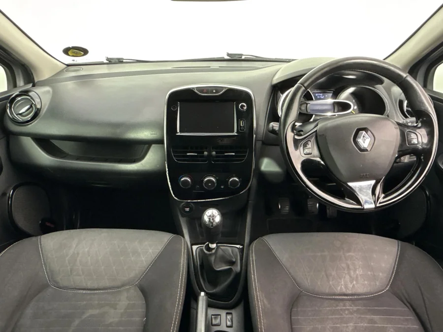 Used 2015 Renault Clio 66kW turbo Expression - WeBuyCars Germiston Used 2015 Renault Clio 66kW turbo Expression - WeBuyCars Germiston
