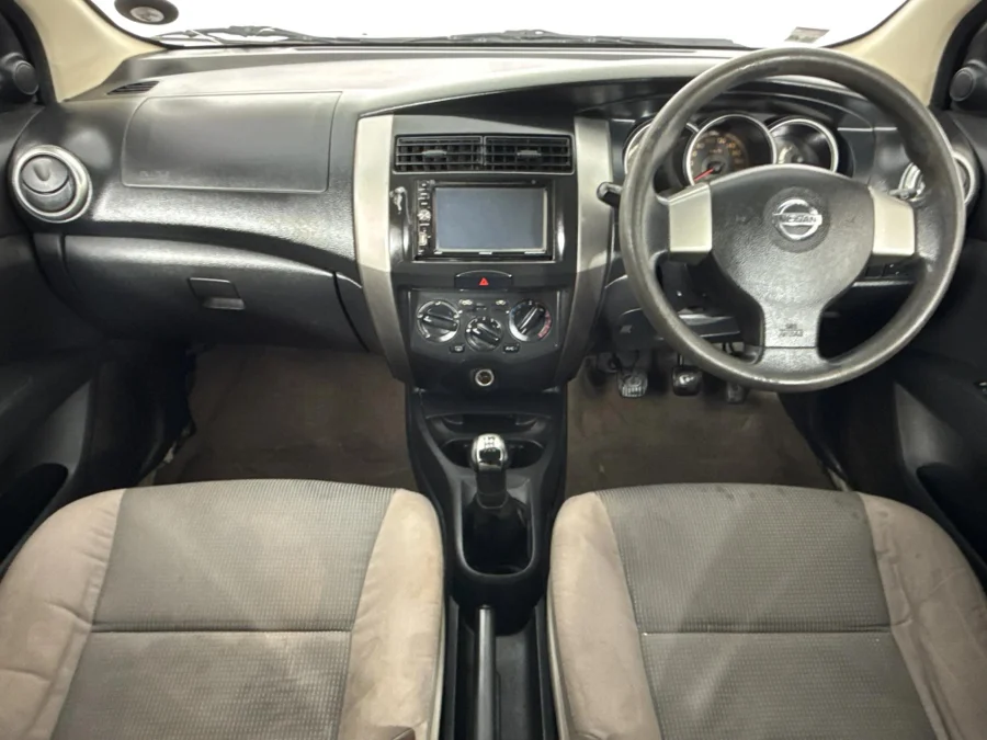 Used 2010 Nissan Livina 1.6 Acenta - WeBuyCars Polokwane Used 2010 Nissan Livina 1.6 Acenta - WeBuyCars Polokwane