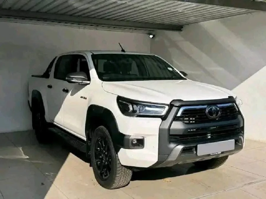 Used 2023 Toyota Hilux 2.8GD-6 double cab Legend auto - Private Seller Used 2023 Toyota Hilux 2.8GD-6 double cab Legend auto - Private Seller