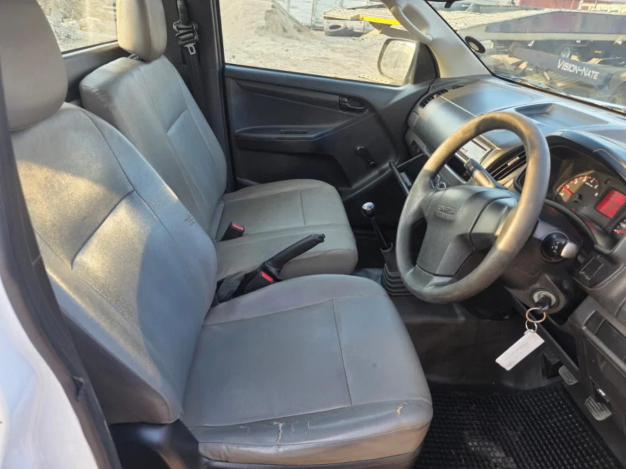Used 2018 Isuzu KB 250 Fleetside - Khensani Imports And Exports Used 2018 Isuzu KB 250 Fleetside - Khensani Imports And Exports