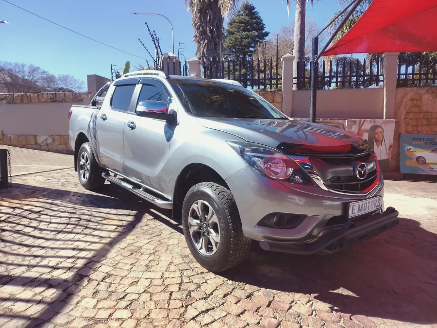 Used 2021 Mazda BT-50 2.2 double cab SLE auto - E Motors Used 2021 Mazda BT-50 2.2 double cab SLE auto - E Motors