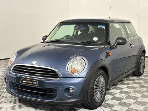 Used 2011 MINI Hatch One Used 2011 MINI Hatch One