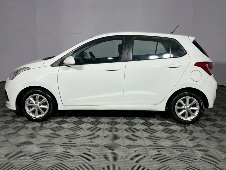 Used 2015 Hyundai Grand i10 1.25 Fluid auto - WeBuyCars Rustenburg Used 2015 Hyundai Grand i10 1.25 Fluid auto - WeBuyCars Rustenburg