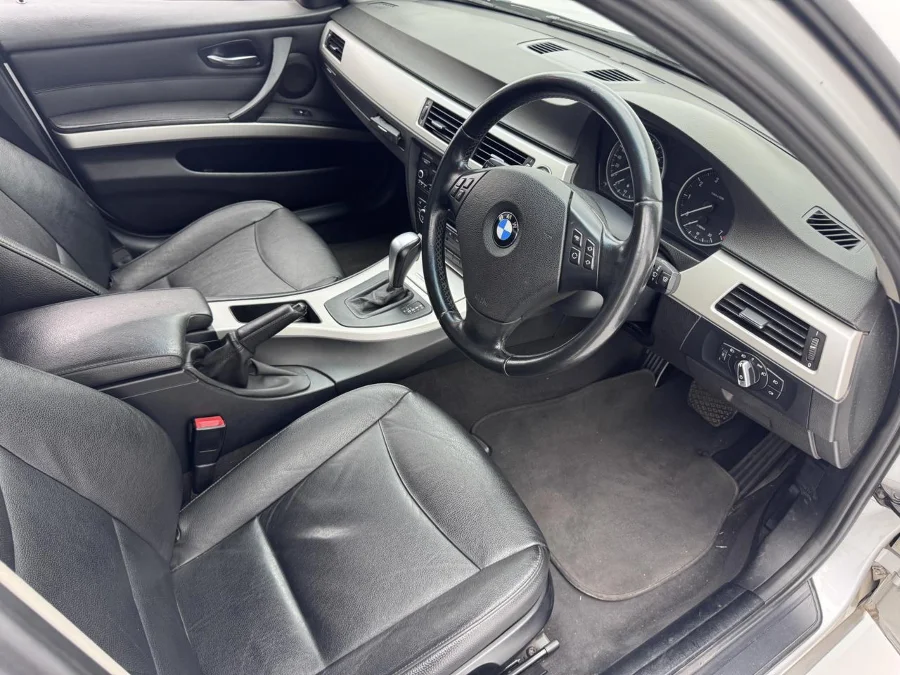 Used 2011 BMW 3 Series 320i auto - EBK Auto Used 2011 BMW 3 Series 320i auto - EBK Auto