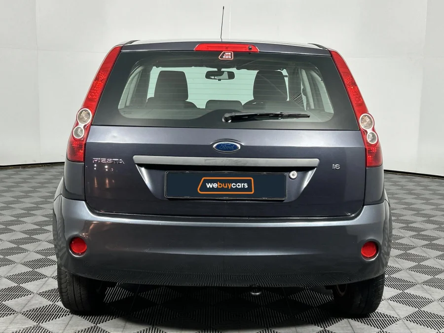 Preloaded Image 18