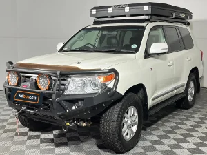 Used 2015 Toyota Land Cruiser 200 4.5D-4D V8 VX Used 2015 Toyota Land Cruiser 200 4.5D-4D V8 VX
