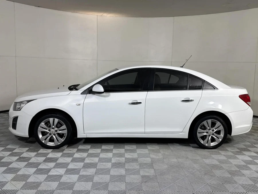 Used 2013 Chevrolet Cruze sedan 2.0D LT - WeBuyCars Midstream Used 2013 Chevrolet Cruze sedan 2.0D LT - WeBuyCars Midstream