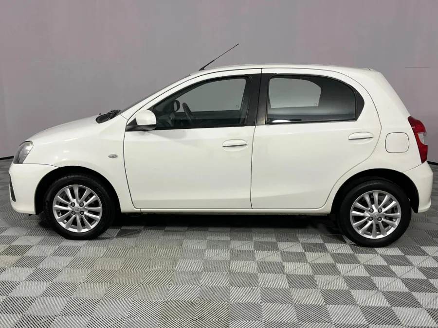 Used 2019 Toyota Etios hatch 1.5 Sprint - WeBuyCars Gqeberha Used 2019 Toyota Etios hatch 1.5 Sprint - WeBuyCars Gqeberha