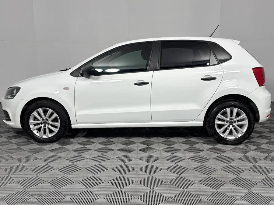 Used 2024 Volkswagen Polo Vivo hatch 1.4 Trendline - WeBuyCars Lansdowne Used 2024 Volkswagen Polo Vivo hatch 1.4 Trendline - WeBuyCars Lansdowne